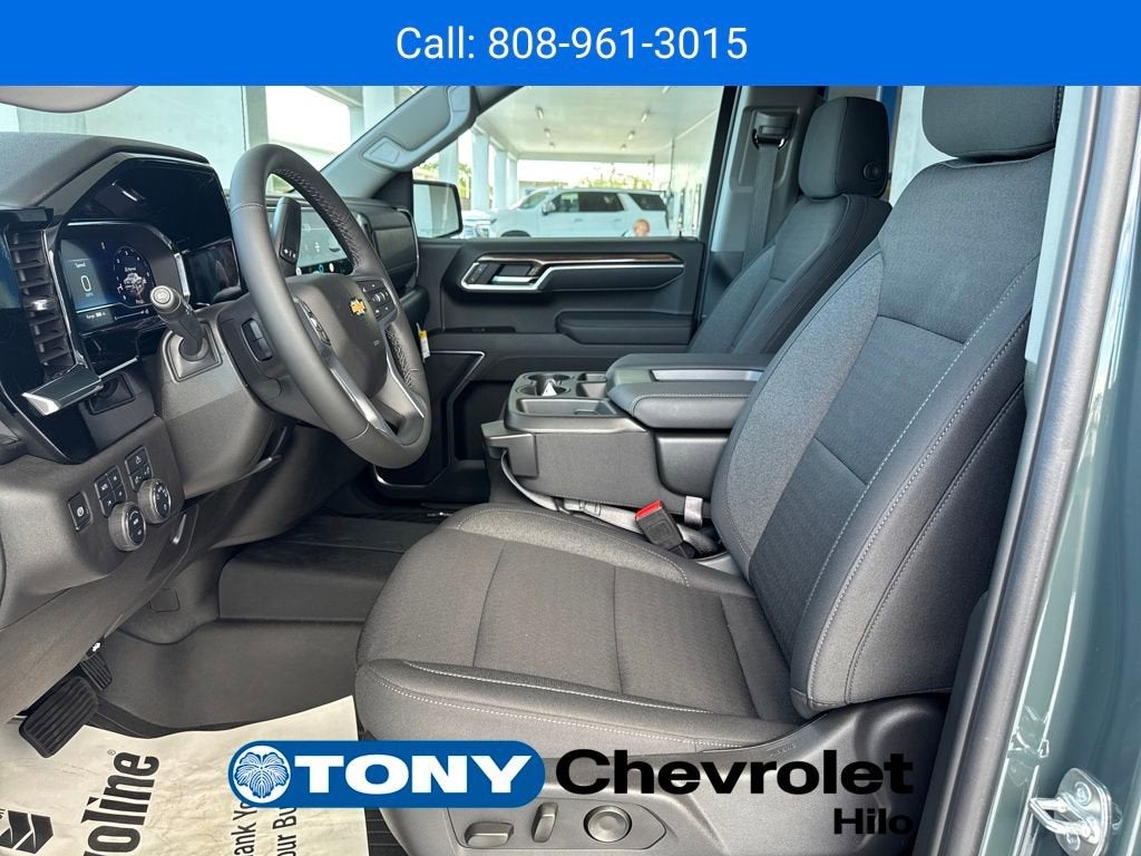 2025 Chevrolet Silverado 1500 LT