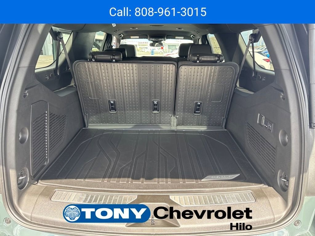 2025 Chevrolet Suburban RST