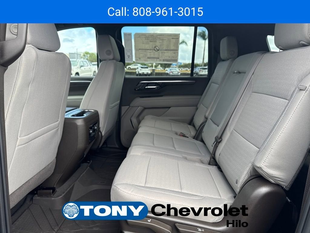 2025 Chevrolet Suburban LS