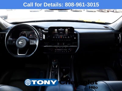 2022 Nissan Pathfinder SL