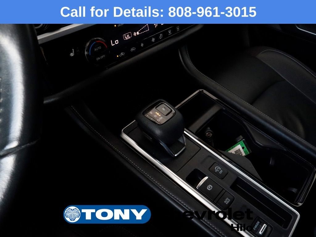 2022 Nissan Pathfinder SL