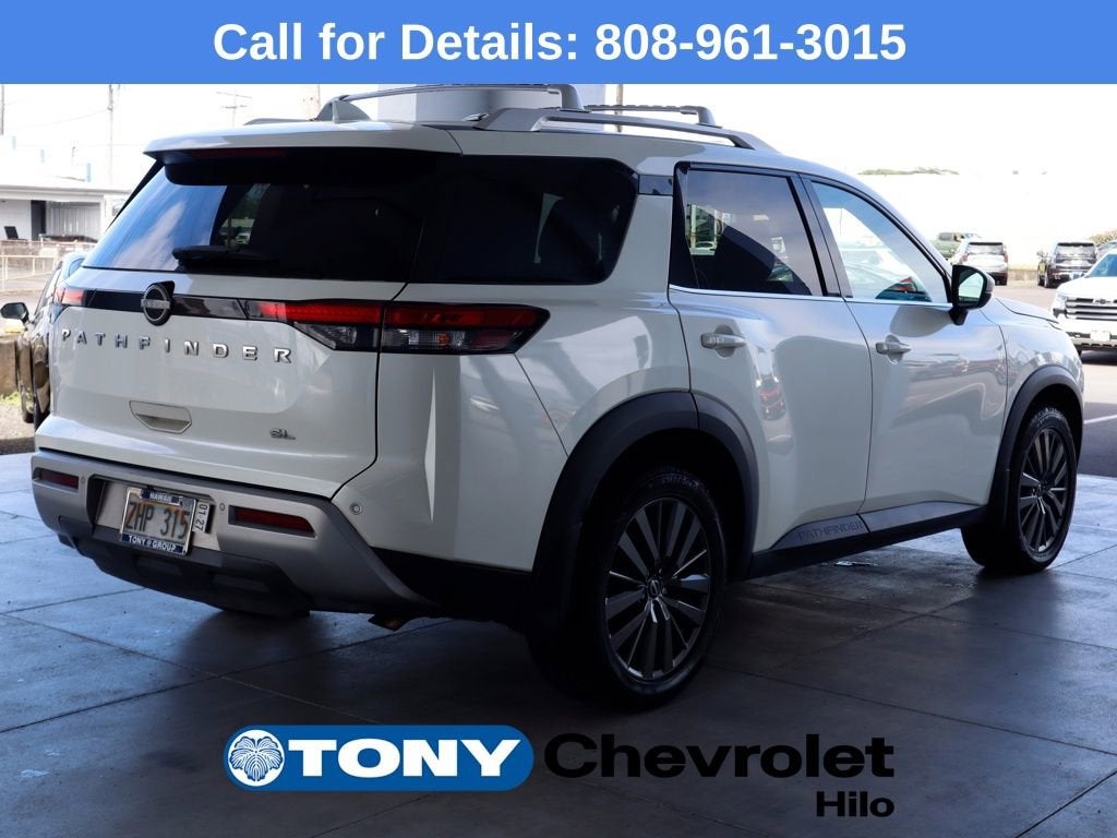 2022 Nissan Pathfinder SL