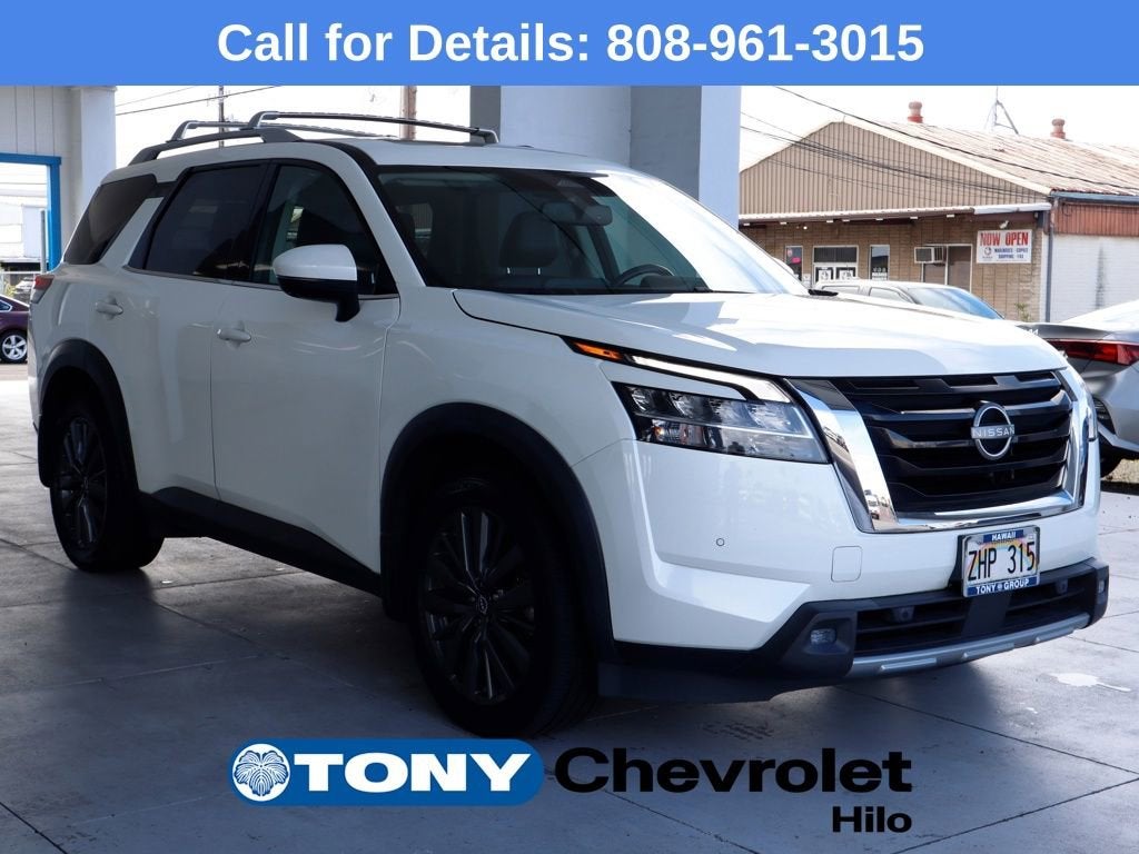 2022 Nissan Pathfinder SL