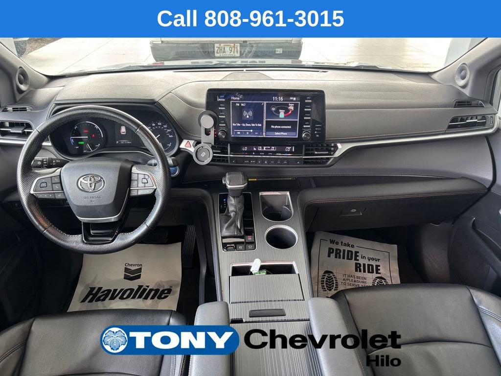 2022 Toyota Sienna XLE Woodland Edition
