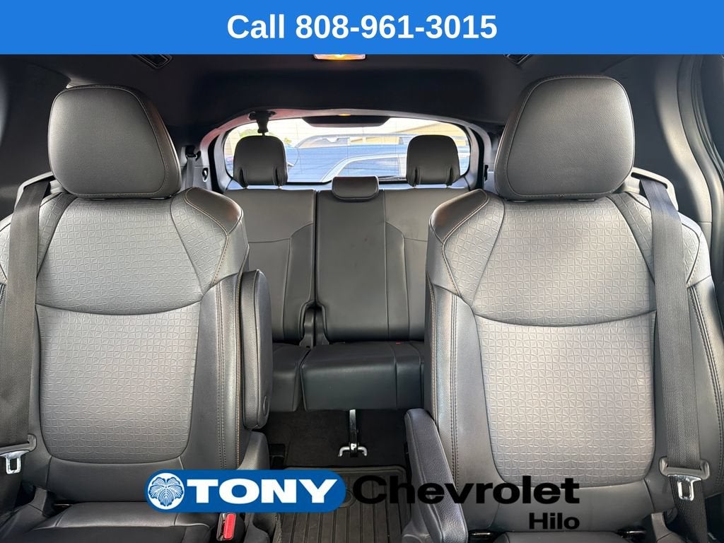 2022 Toyota Sienna XLE Woodland Edition