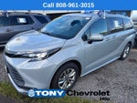 2022 Toyota Sienna XLE Woodland Edition