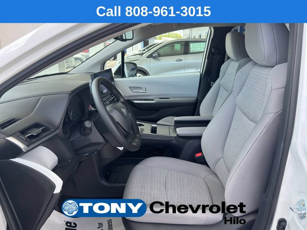 2026 Toyota Sienna LE