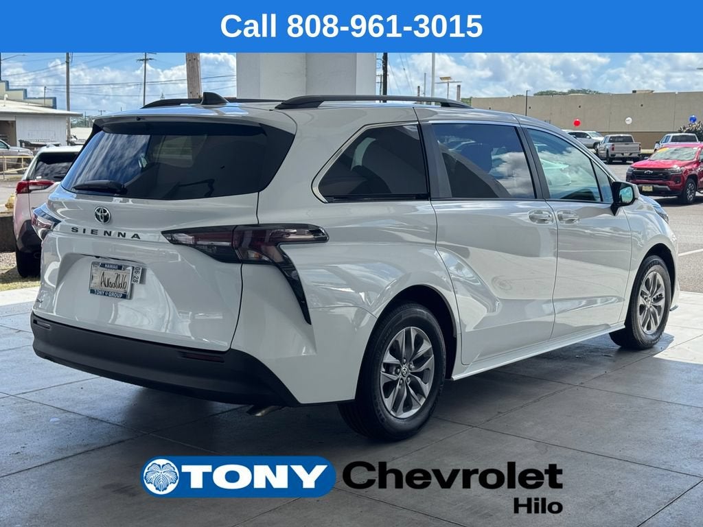 2026 Toyota Sienna LE