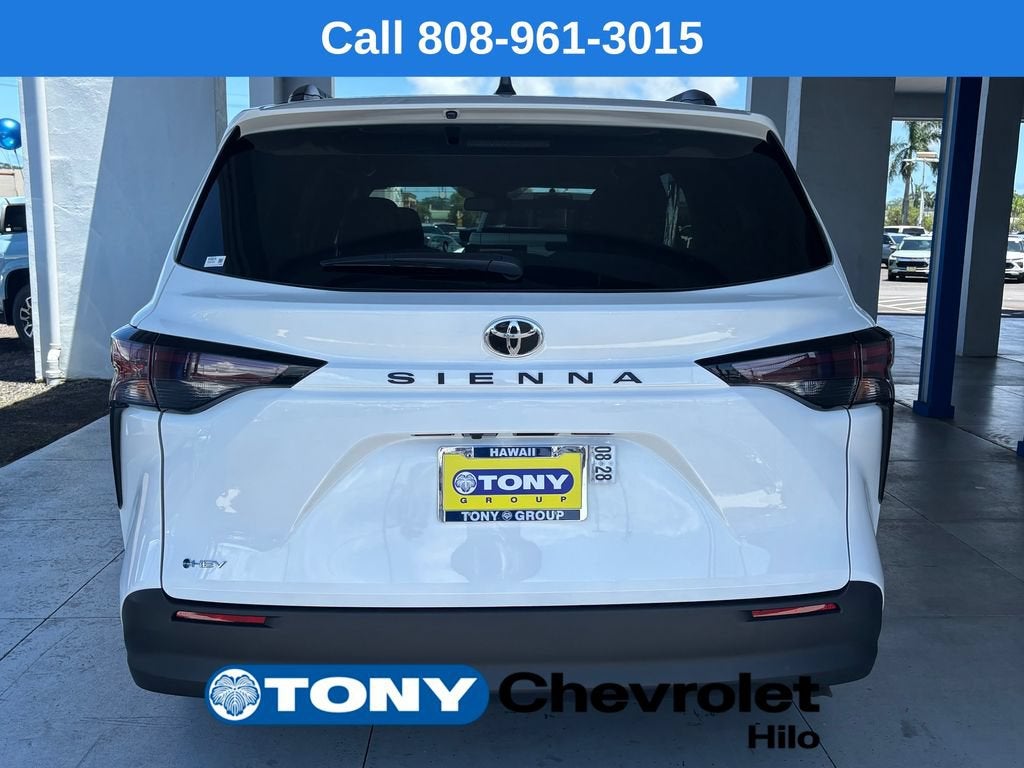 2026 Toyota Sienna LE
