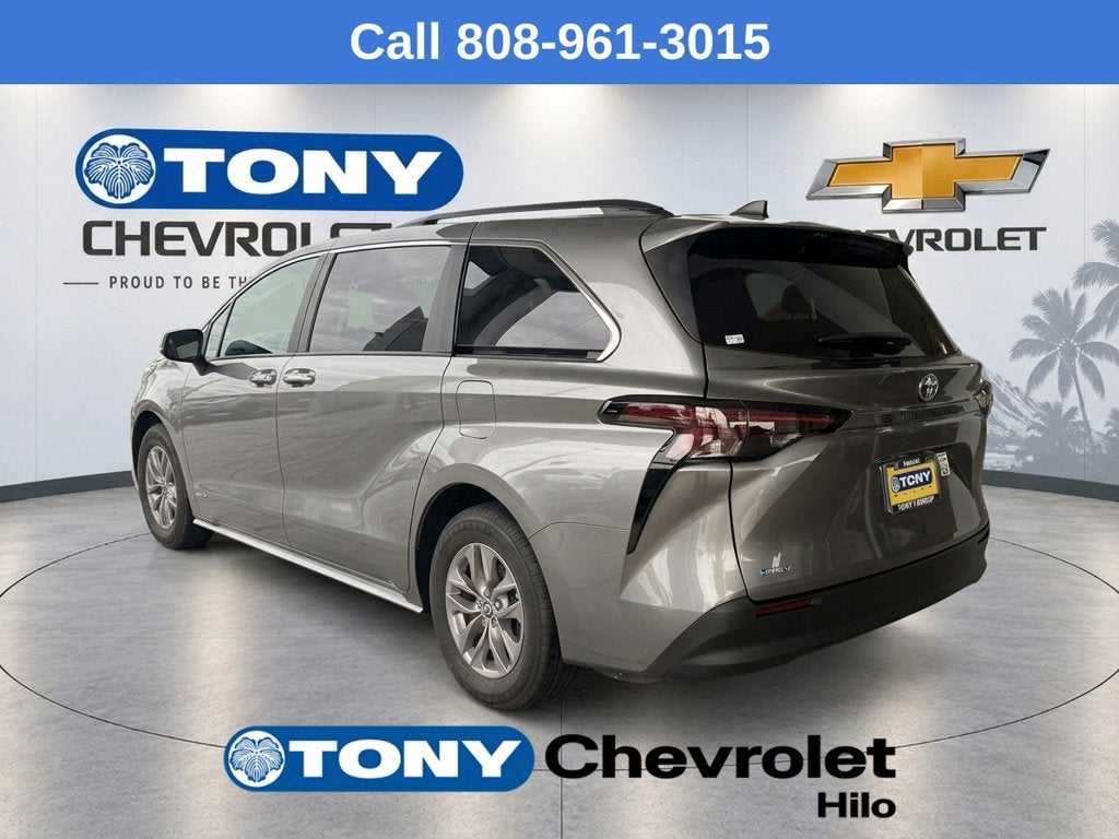 2026 Toyota Sienna LE