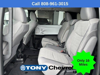 2026 Toyota Sienna LE