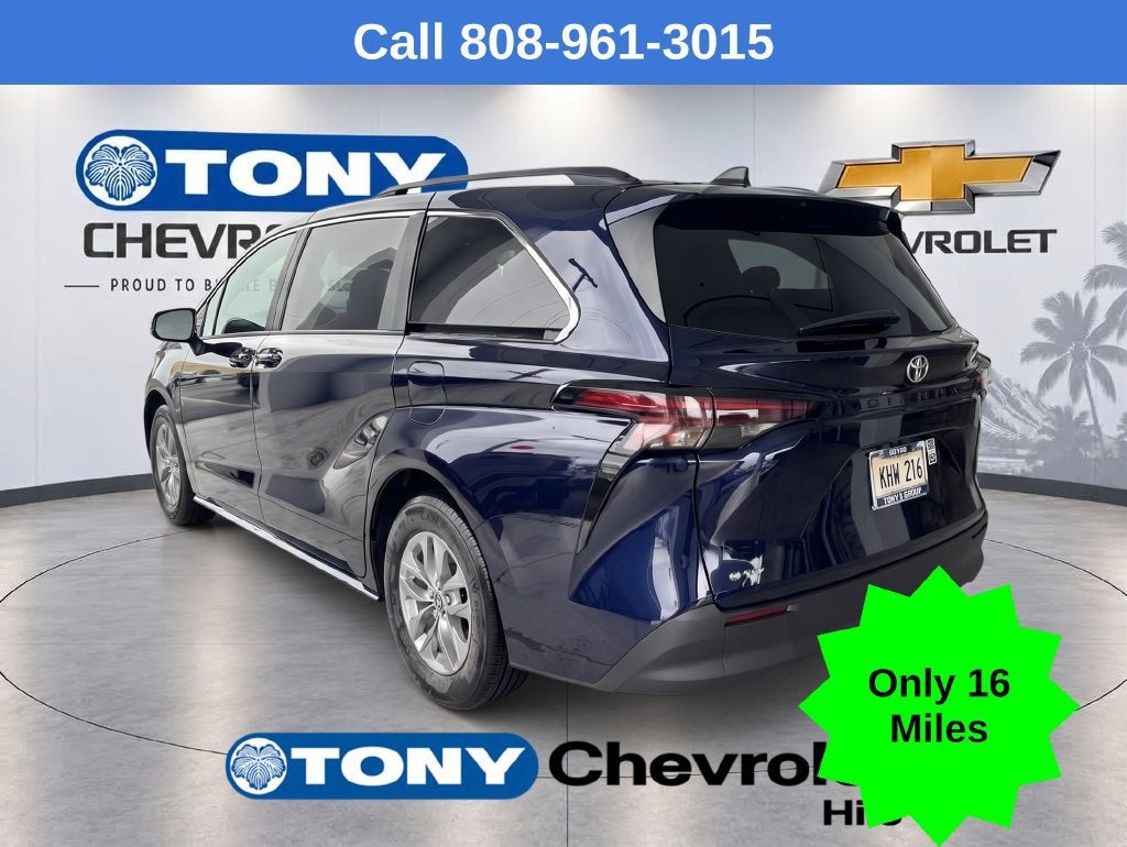 2026 Toyota Sienna LE