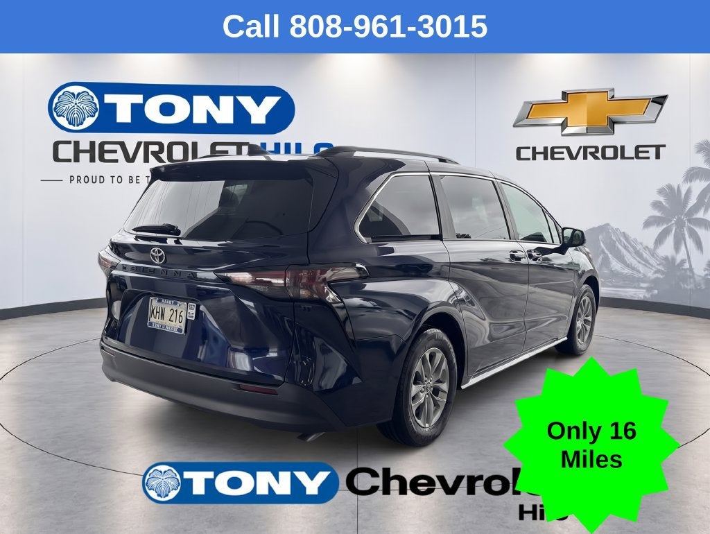 2026 Toyota Sienna LE