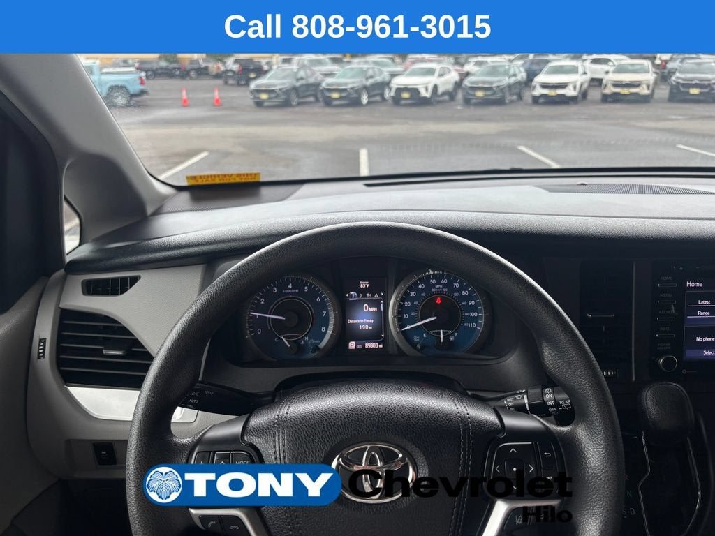 2018 Toyota Sienna LE 8 Passenger