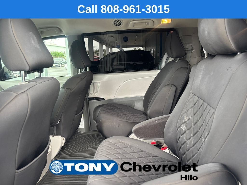 2018 Toyota Sienna LE 8 Passenger