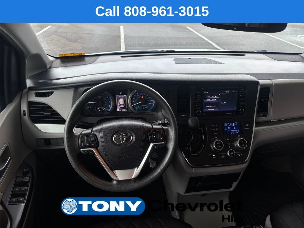 2018 Toyota Sienna LE 8 Passenger