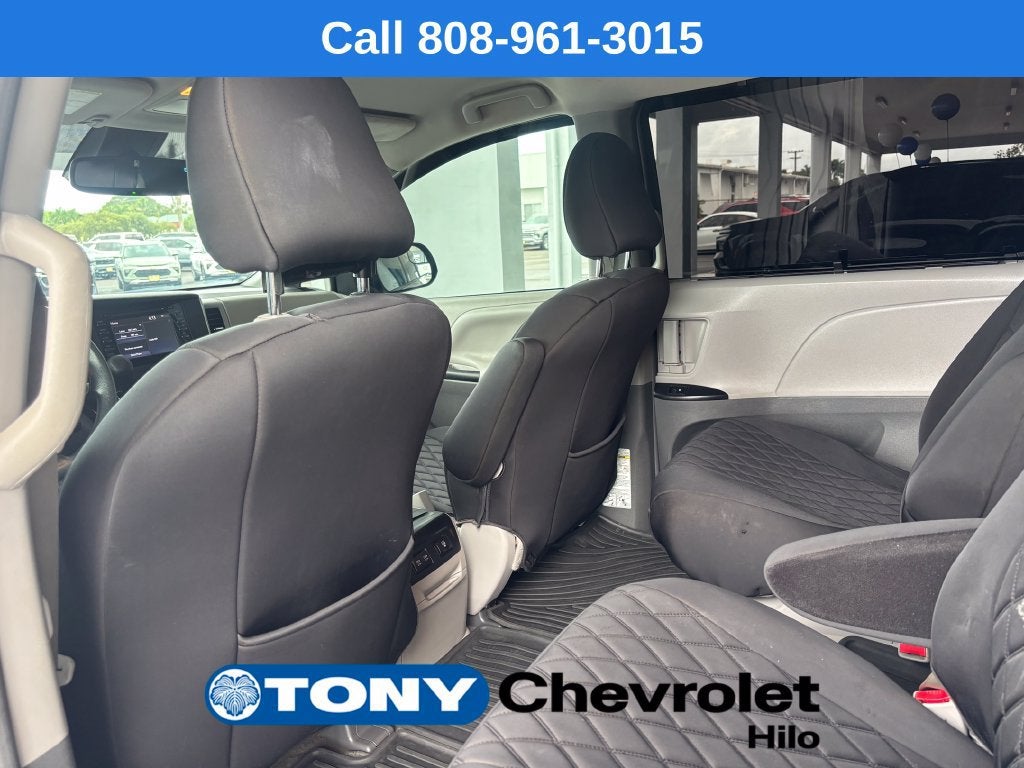 2018 Toyota Sienna LE 8 Passenger
