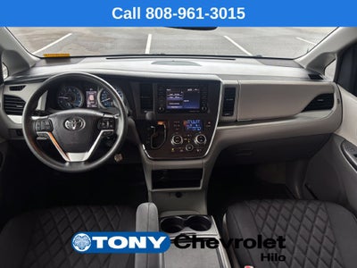 2018 Toyota Sienna LE 8 Passenger