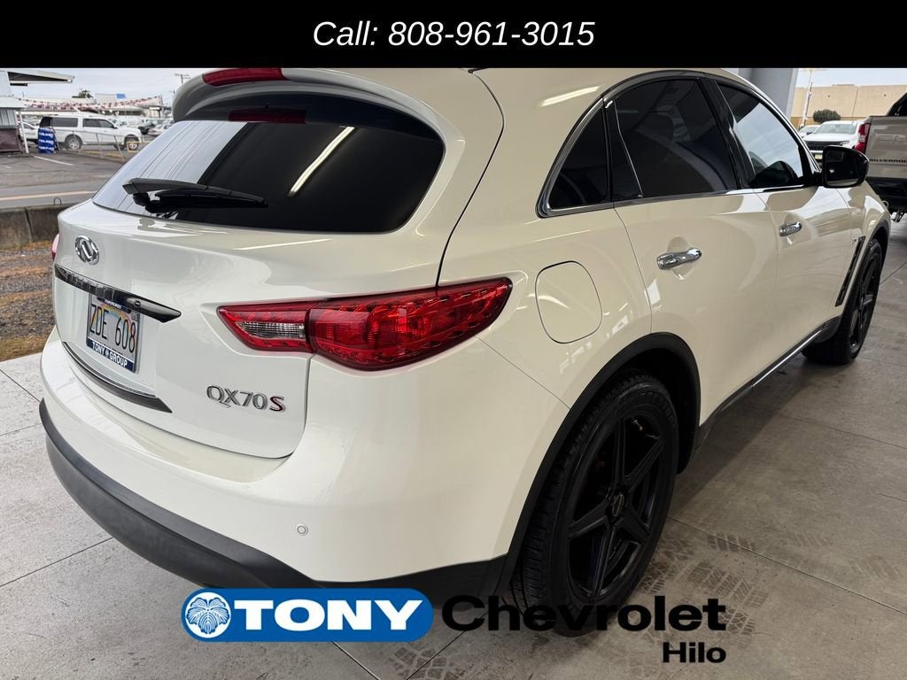 2015 INFINITI QX70 RWD 4dr