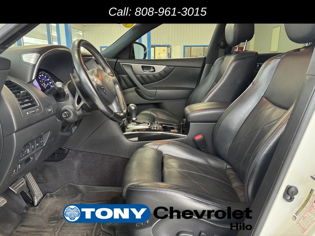 2015 INFINITI QX70 RWD 4dr